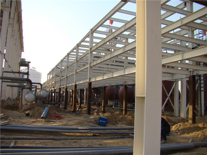 河南綠能融創(chuàng)燃?xì)庥邢薰揪G能融創(chuàng)LNG調(diào)峰站 (2).jpg